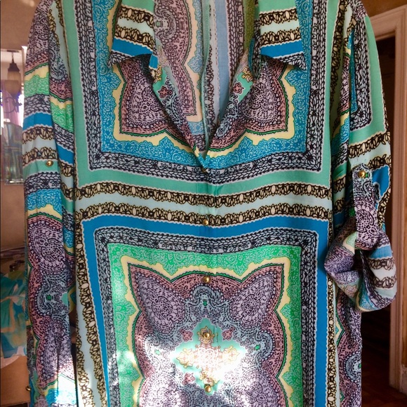 Blouse - Picture 2 of 4